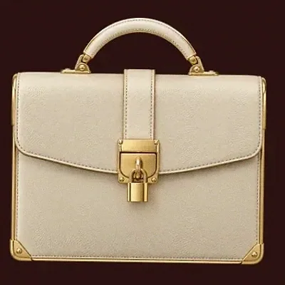 Locked leather briefcase — Slota